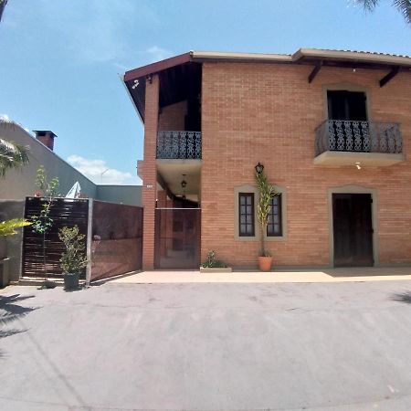 Sobrado Com Piscina Em Condomino Fechado A 150 M Da Praia Caraguatatuba Exterior photo